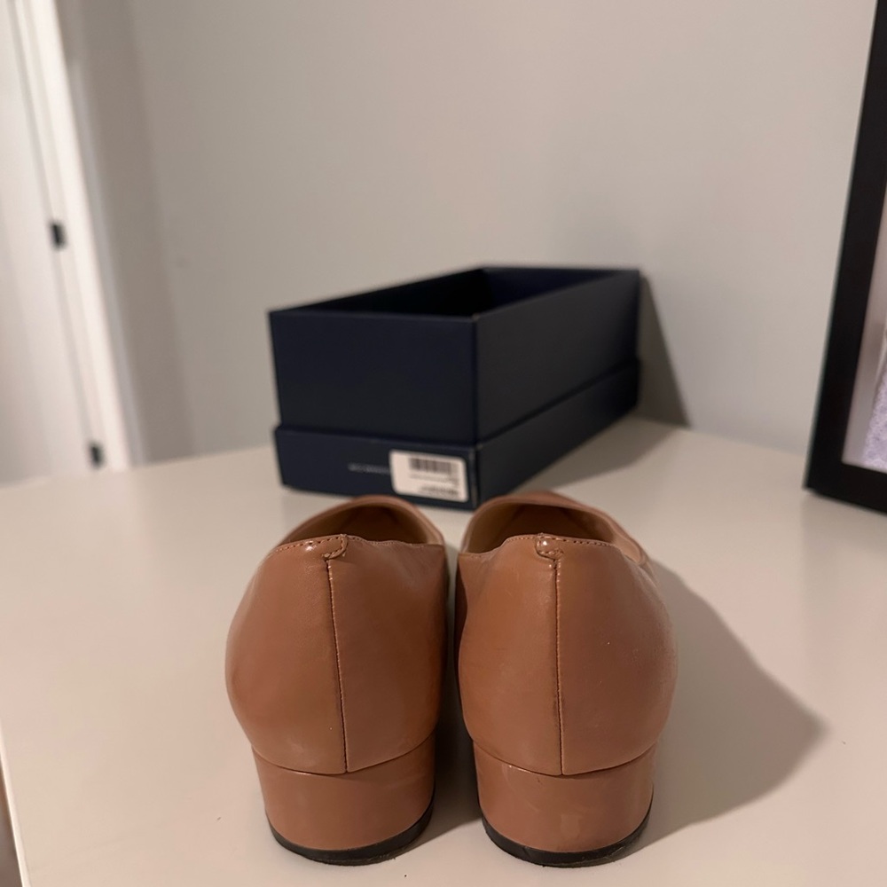 COLE HAAN Vesta Leather Beige Flats - Size 8 - Picture 6 of 10